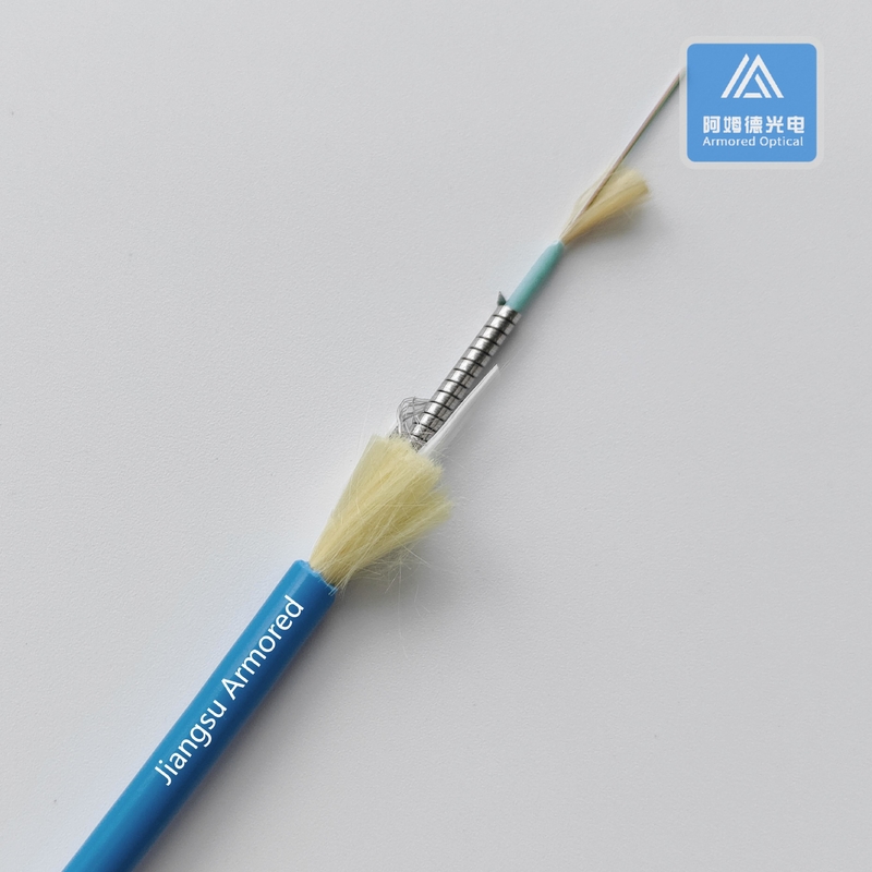 8 Cores Multi Mode Spiral Armored Fiber Cable  5.0mm Blue LSZH Rodent Resistant FTTH